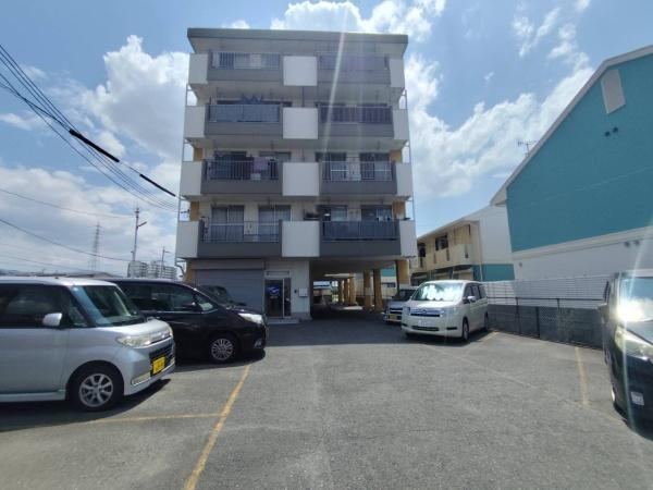 3LDK apartment in Fujiidera, Osaka - Photo 1
