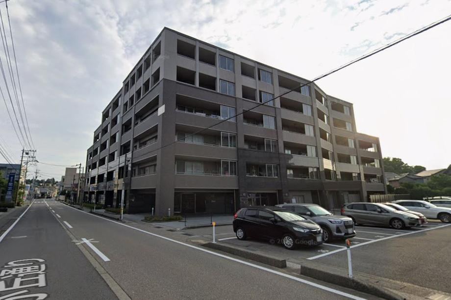 3LDK apartment in Kanazawa, Ishikawa - Photo 1