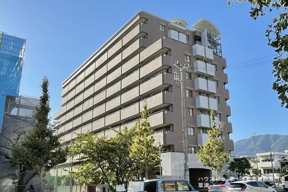 3LDK apartment in Higashinada Ward, Kobe, Hyogo - Photo 1