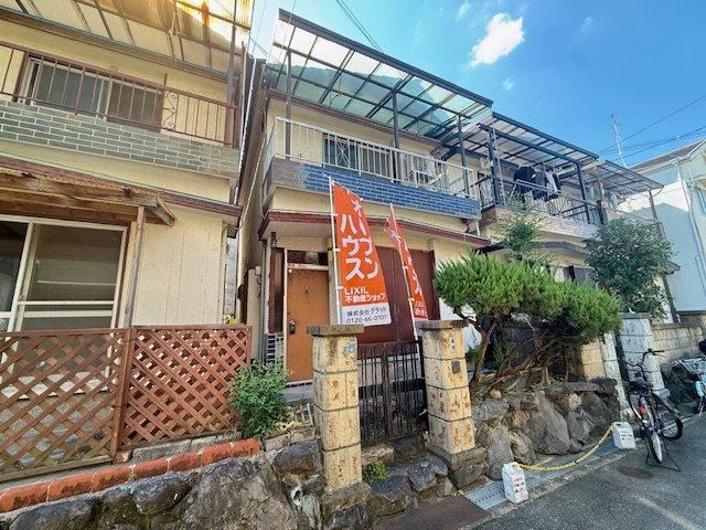 3DK house in Neyagawa, Osaka - Photo 1
