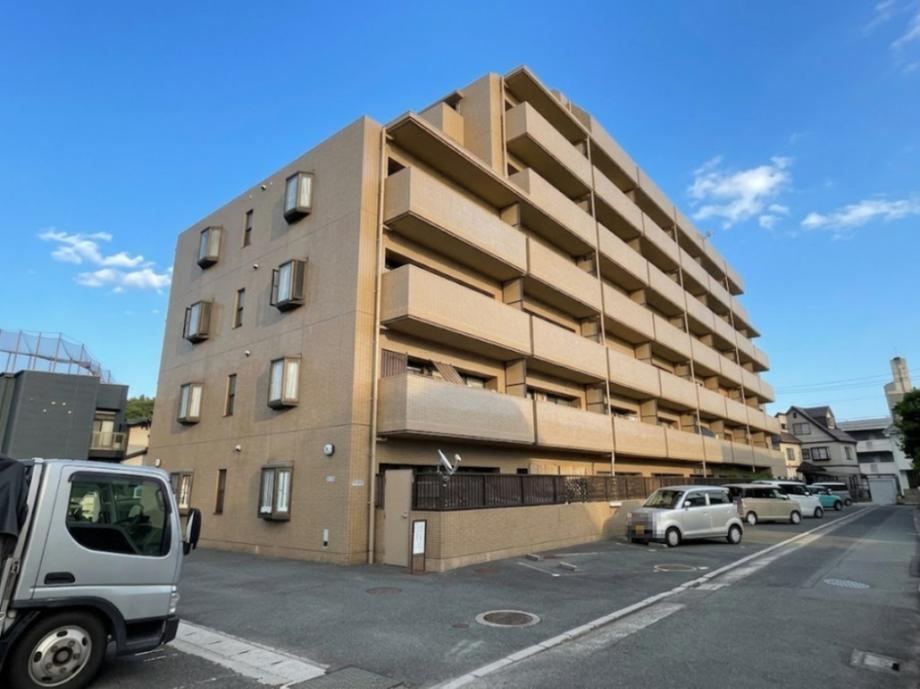 3LDK apartment in Higashi Ward, Hiroshima - Photo 1