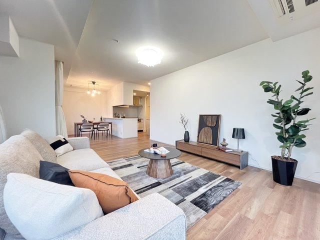 3LDK apartment in Kita Ward, Osaka - Photo 1
