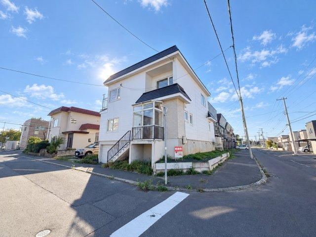 3LDK+S house in Higashi Ward, Sapporo, Hokkaido - Photo 1