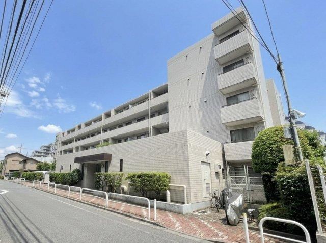 3LDK apartment in Itabashi Ward, Tokyo - Photo 1