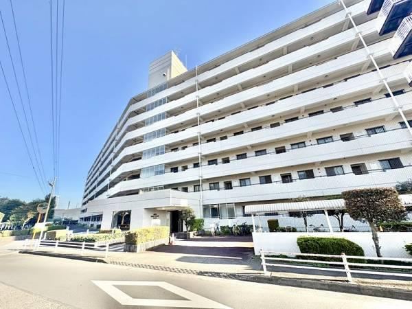 3LDK apartment in Higashiyamato, Tokyo - Photo 1