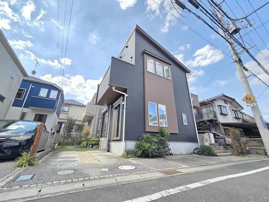 3LDK house in Ichikawa, Chiba - Photo 1