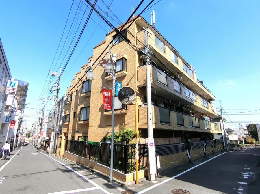 3LDK apartment in Setagaya Ward, Tokyo - Photo 1