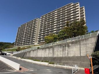 2LDK apartment in Nishi Ward