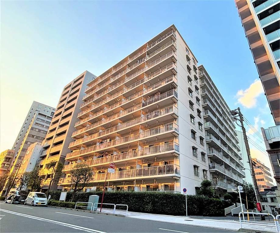 2DK apartment in Shinagawa Ward, Tokyo - Photo 1