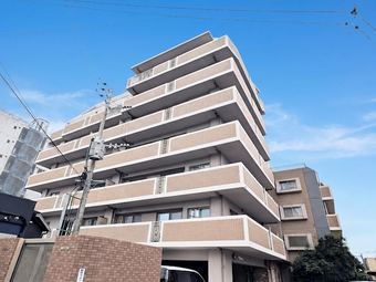3LDK apartment in Hakata Ward