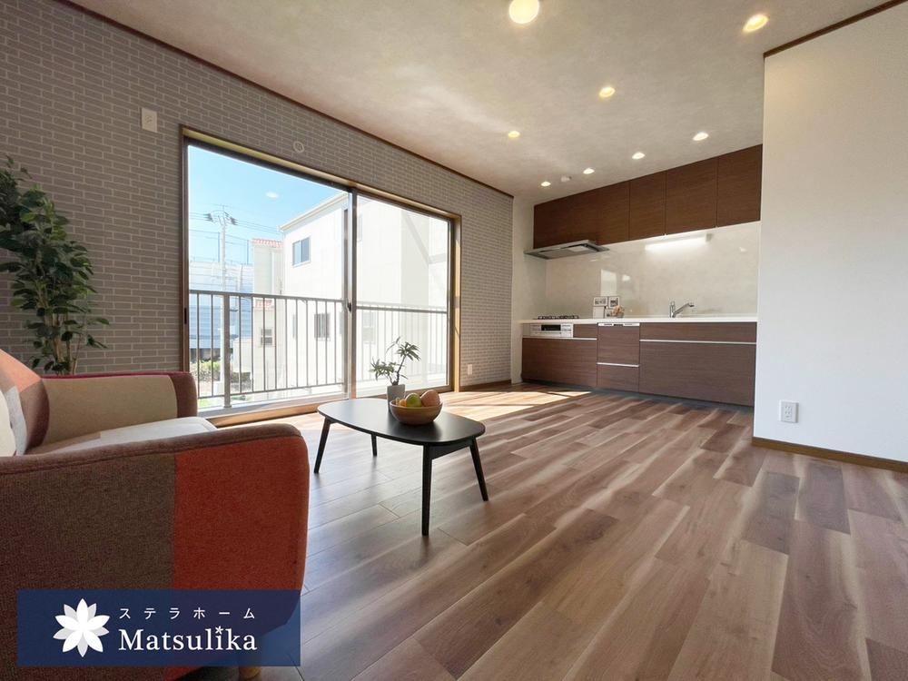 4LDK house in Suita, Osaka - Photo 1