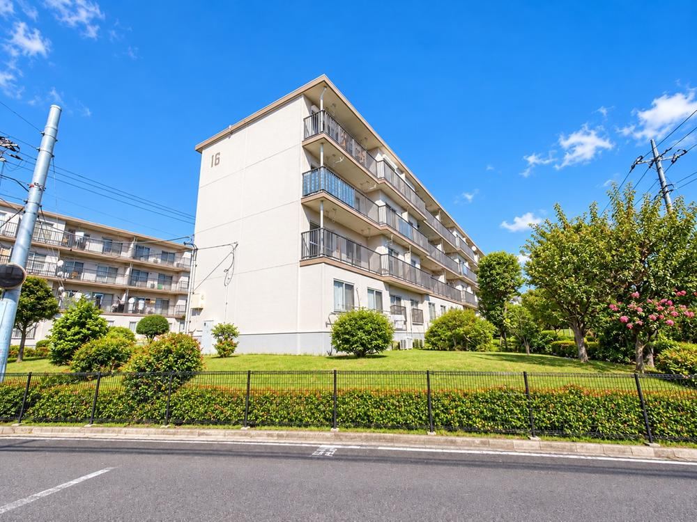 3LDK apartment in Midori Ward, Yokohama, Kanagawa - Photo 1