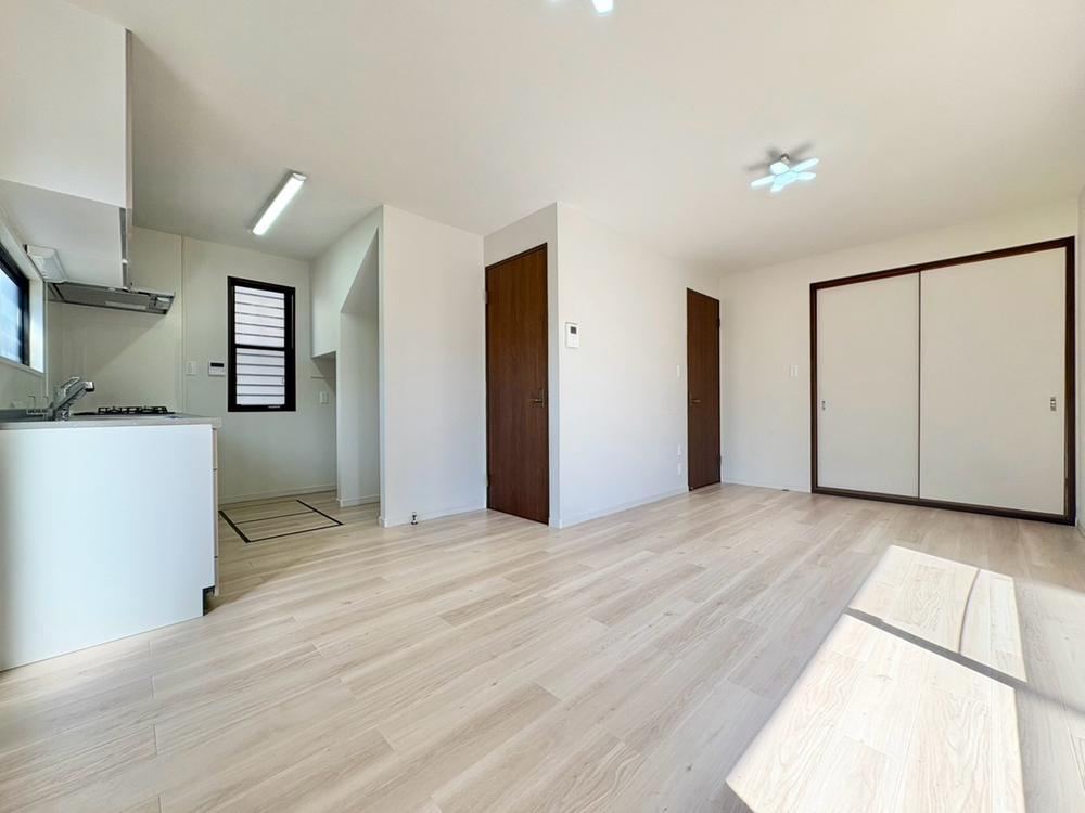 4LDK+S house in Matsudo, Chiba - Photo 1