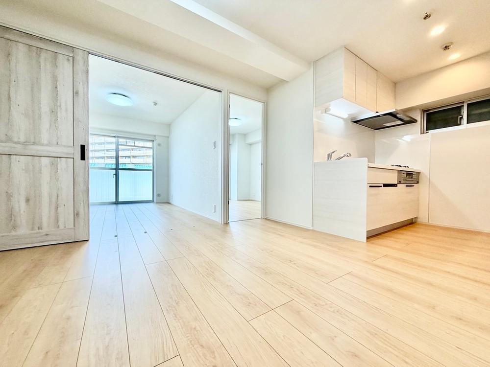 2DK apartment in Tsurumi Ward, Yokohama, Kanagawa - Photo 1