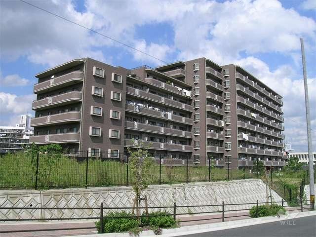 4LDK apartment in Suita, Osaka - Photo 1