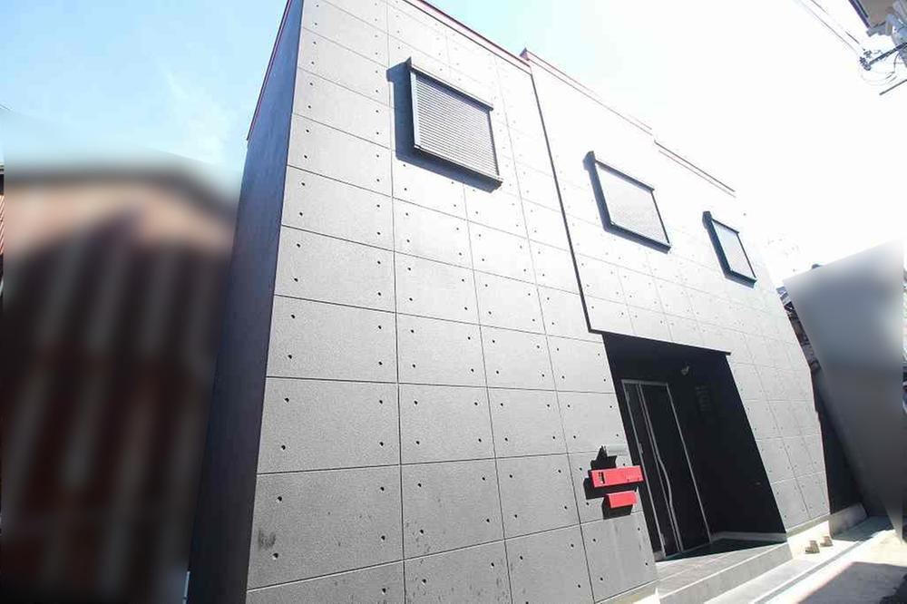 5LDK house in Ino Ward, Osaka - Photo 1