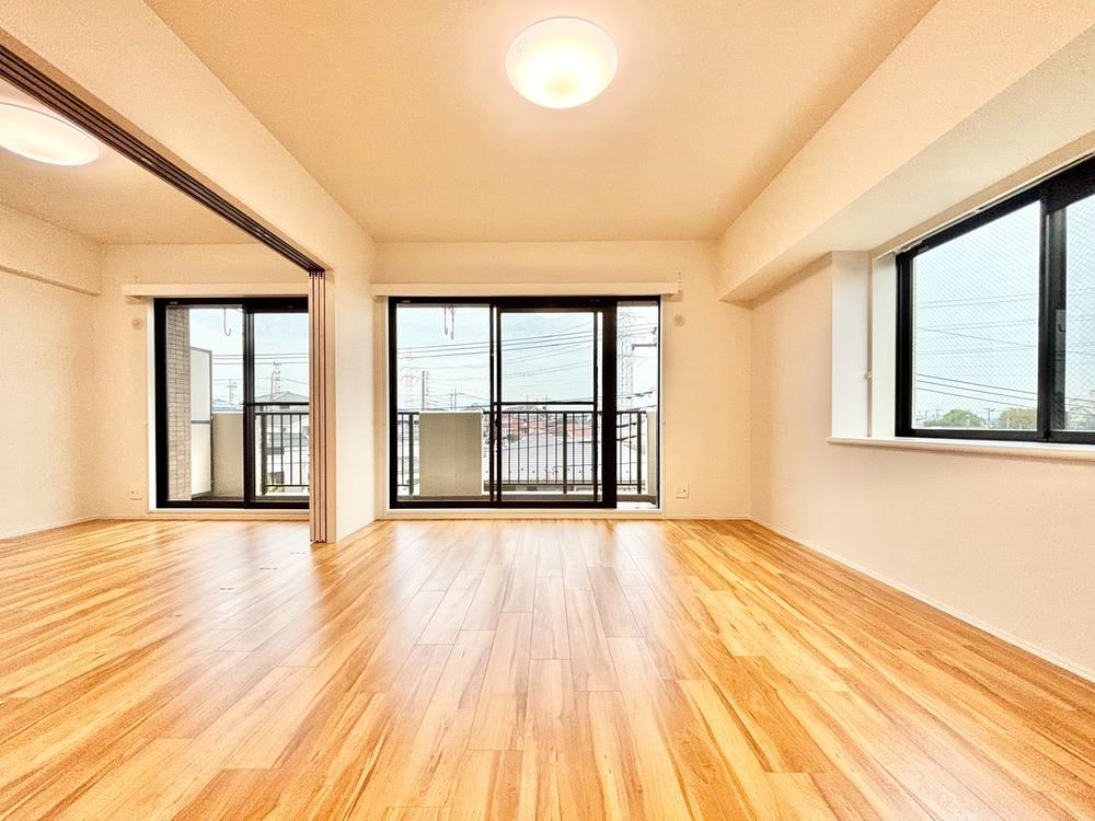 2LDK apartment in Meguro Ward, Tokyo - Photo 1