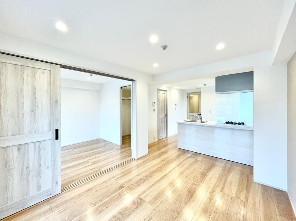 2LDK apartment in Shibuya Ward, Tokyo - Photo 1