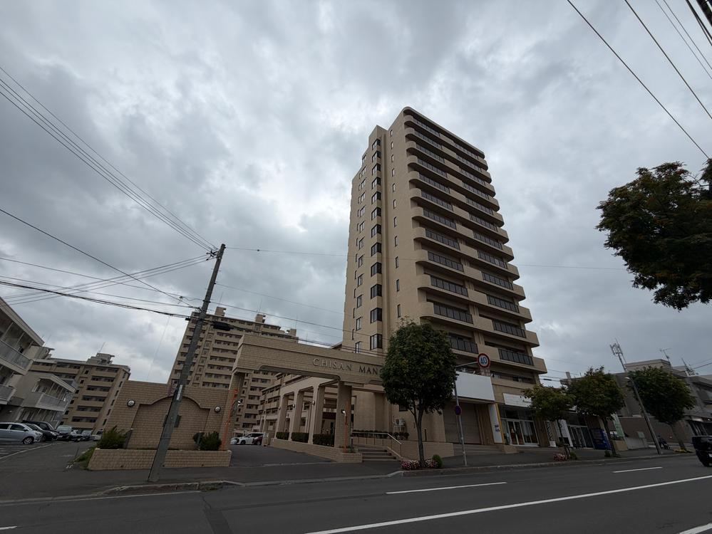 3LDK apartment in Toyohira Ward, Sapporo, Hokkaido - Photo 1