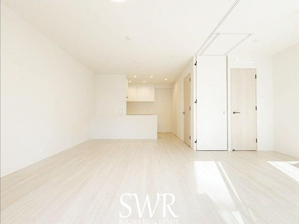 3LDK+S apartment in Nerima Ward, Tokyo - Photo 1