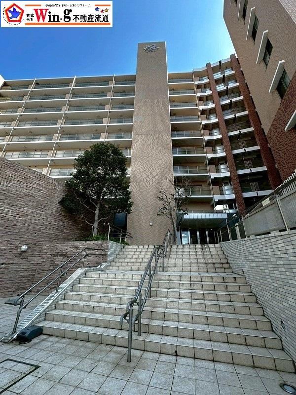 3LDK apartment in Tarumi Ward, Kobe, Hyogo - Photo 1