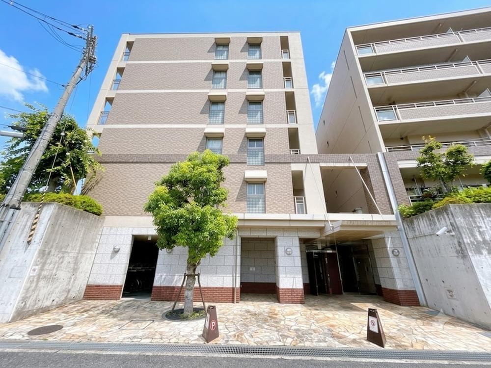 3LDK apartment in Ikoma, Nara - Photo 1