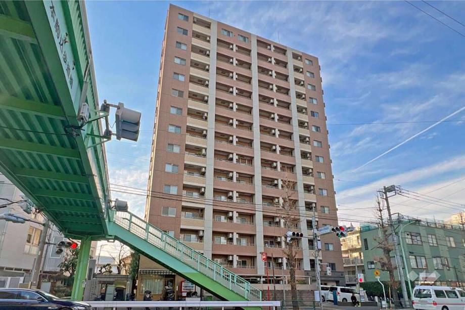 1LDK+S apartment in Bunkyo Ward, Tokyo - Photo 1