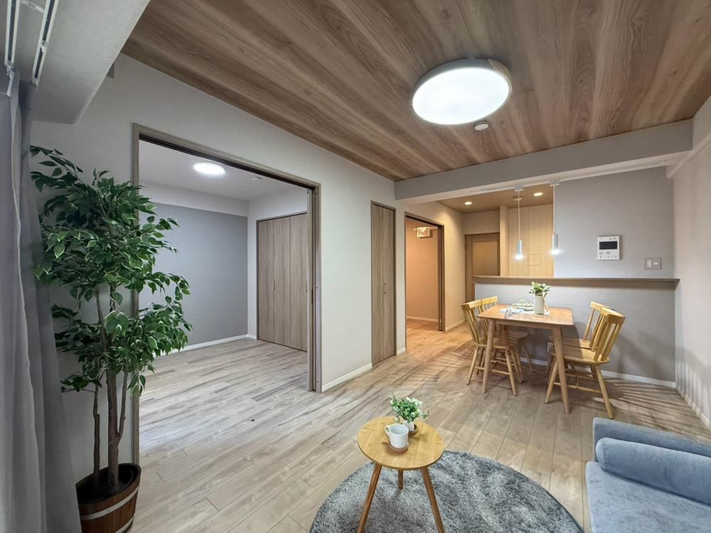 3LDK apartment in Higashinari Ward, Osaka - Photo 1