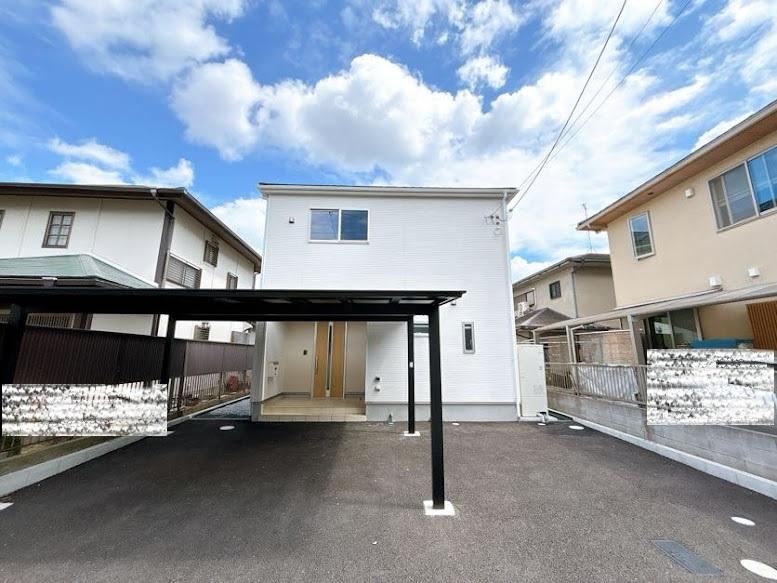 4LDK house in Ikoma, Nara - Photo 1
