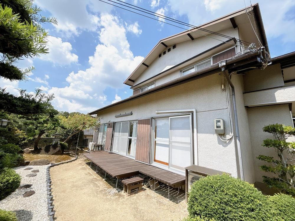 5LDK house in Ikoma, Nara - Photo 1