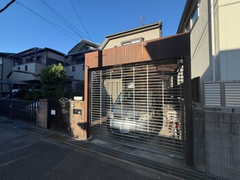 4LDK house in Itami, Hyogo - Photo 1