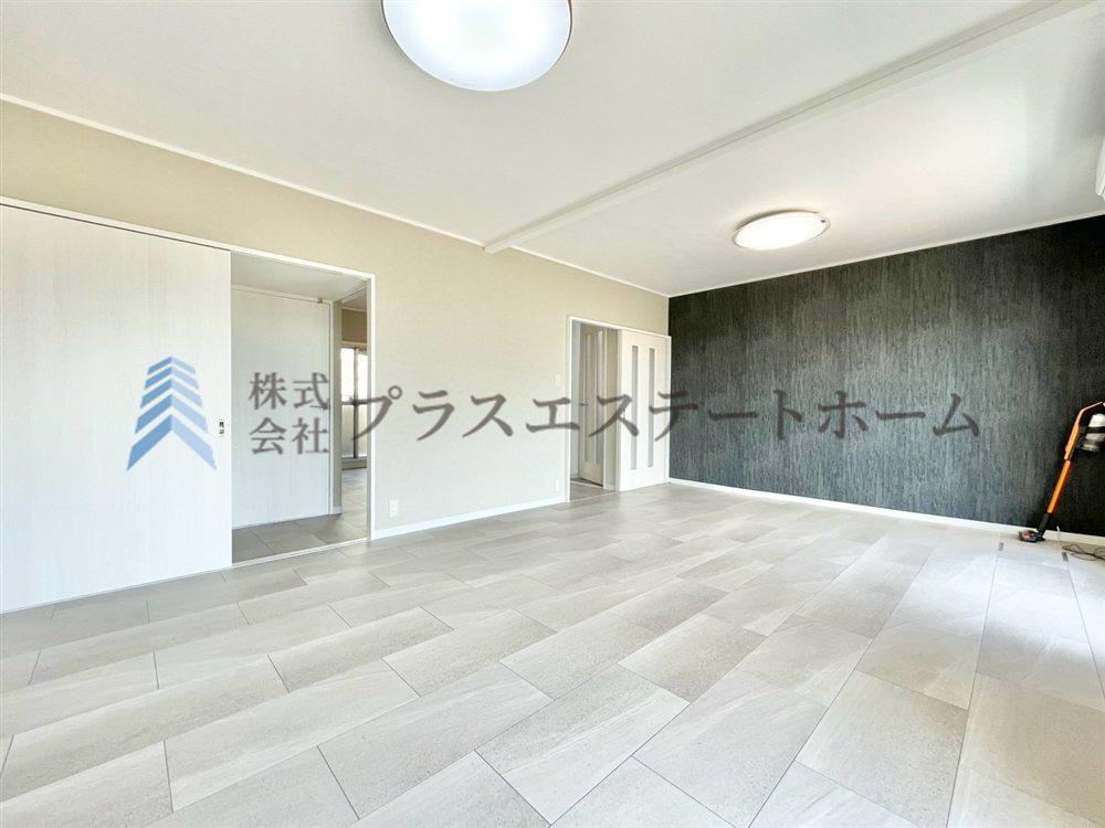 2LDK apartment in Suma Ward, Kobe, Hyogo - Photo 1