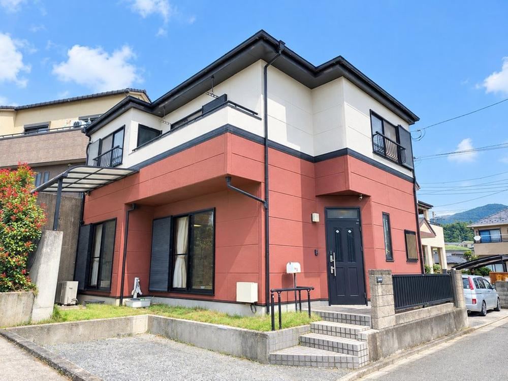 4LDK house in Hadano, Kanagawa - Photo 1
