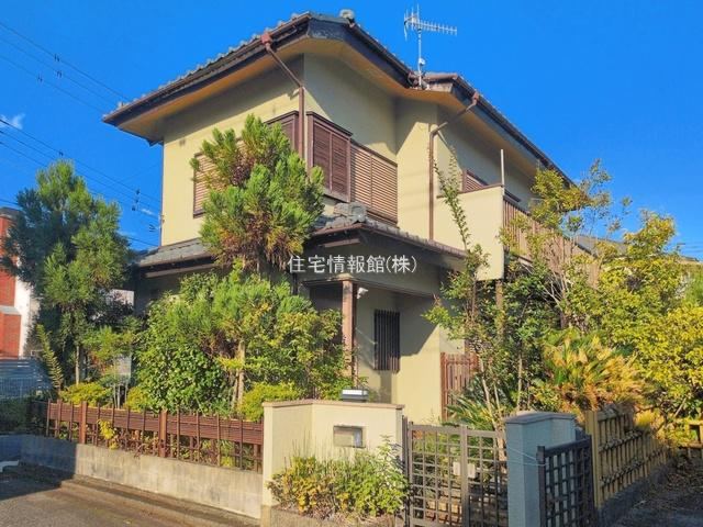 4LDK house in Hadano, Kanagawa - Photo 1