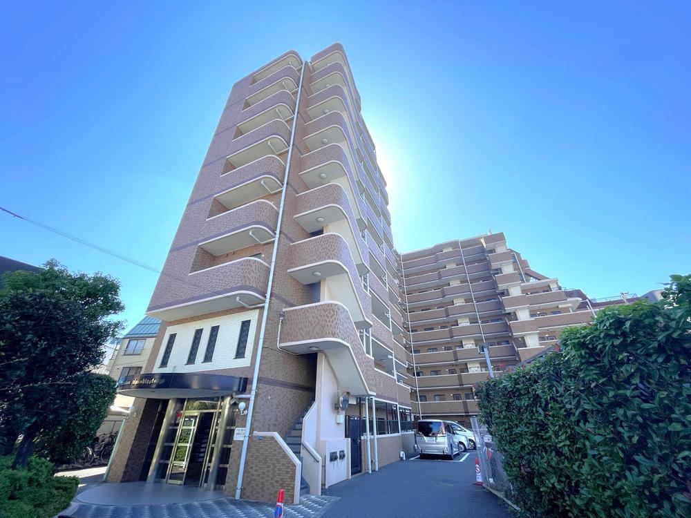 2DK apartment in Katsushika Ward, Tokyo - Photo 1