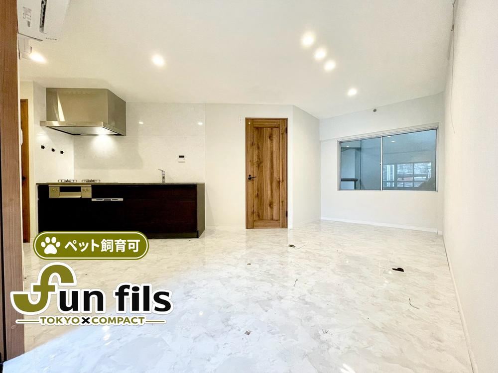 1LDK apartment in Shinjuku Ward, Tokyo - Photo 1