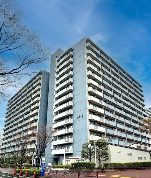 2LDK apartment in Edogawa Ward, Tokyo - Photo 1