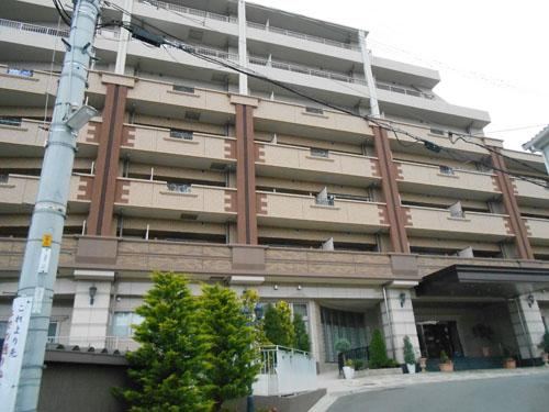 1LDK apartment in Suita, Osaka - Photo 1