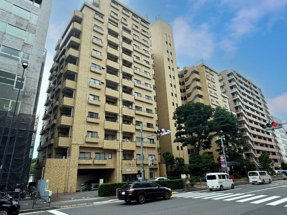 3LDK apartment in Bunkyo Ward, Tokyo - Photo 1