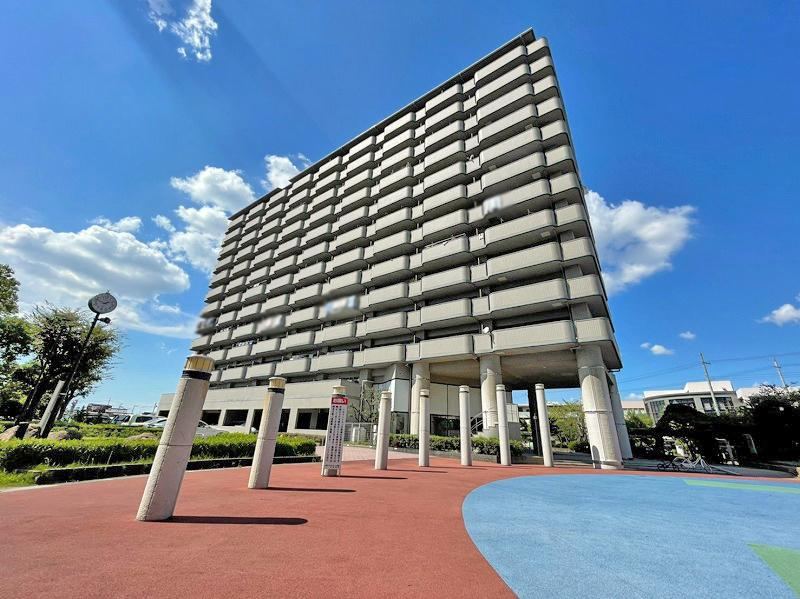 1LDK apartment in Yao, Osaka - Photo 1