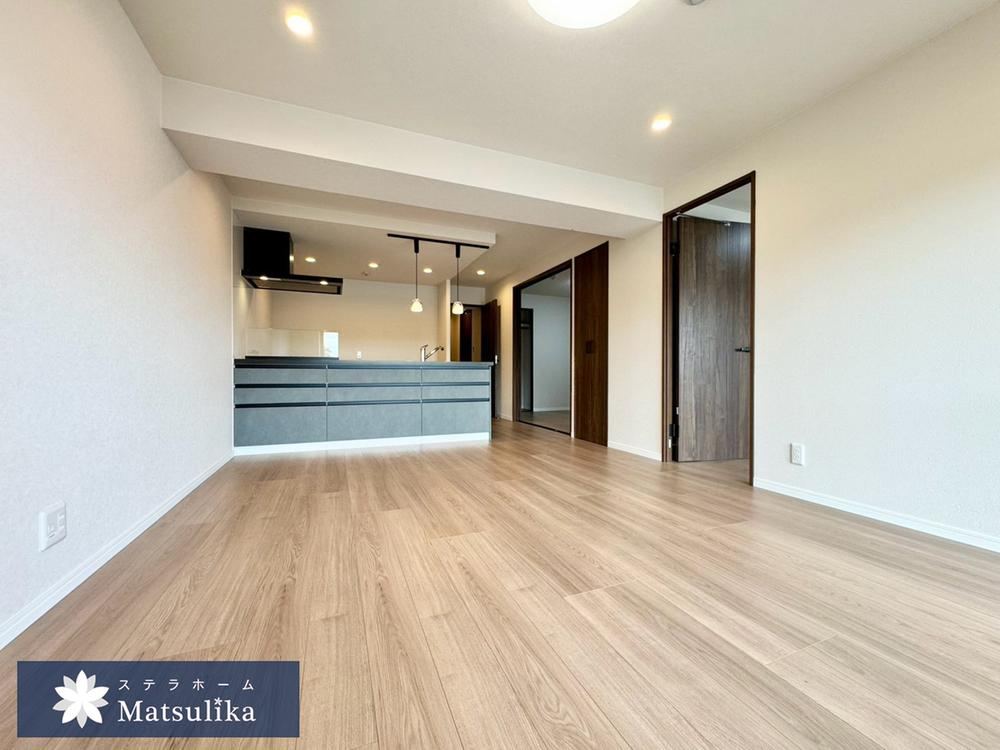 3LDK apartment in Suita, Osaka - Photo 1