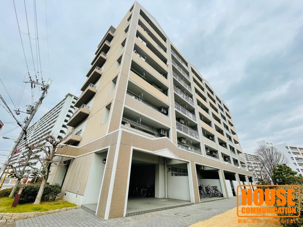 3LDK apartment in Yodogawa Ward, Osaka - Photo 1