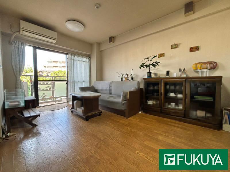 2LDK+S apartment in Tarumi Ward, Kobe, Hyogo - Photo 1