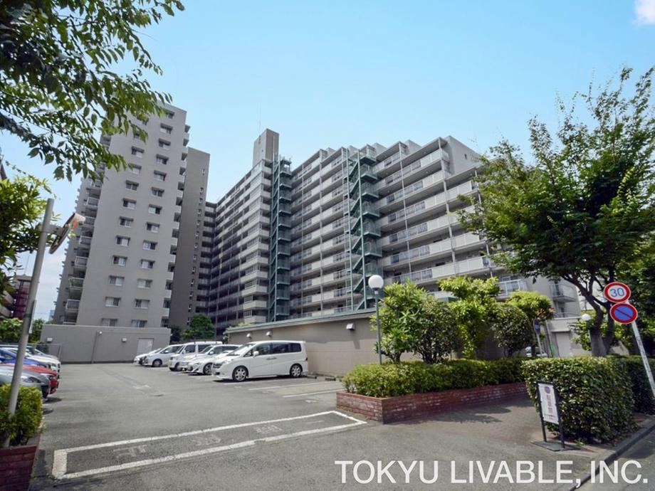 2LDK apartment in Ota Ward, Tokyo - Photo 1