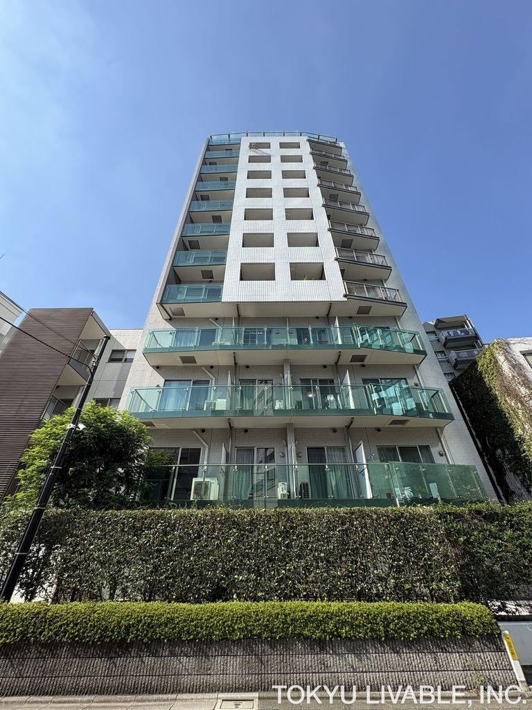 1LDK apartment in Shibuya Ward, Tokyo - Photo 1