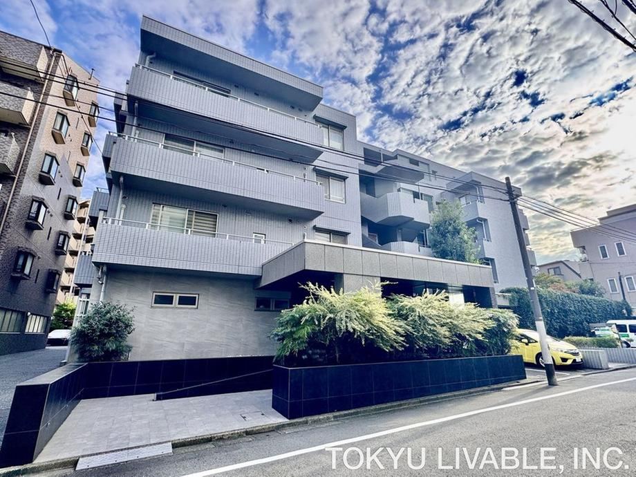 3LDK apartment in Setagaya Ward, Tokyo - Photo 1