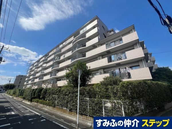 4LDK apartment in Minami Ward, Saitama - Photo 1