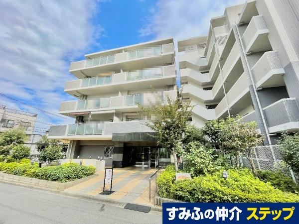 4LDK apartment in Nishitokyo, Tokyo - Photo 1