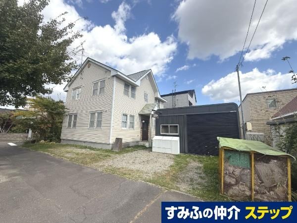 4LDK house in Kita Ward, Sapporo, Hokkaido - Photo 1