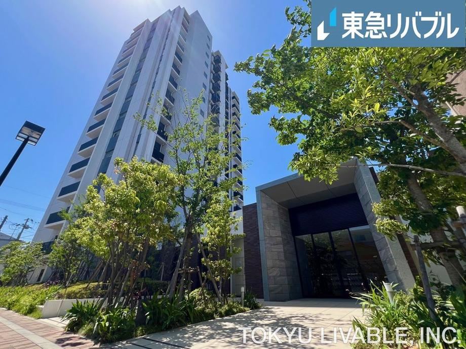 3LDK apartment in Higashiyodogawa Ward, Osaka - Photo 1